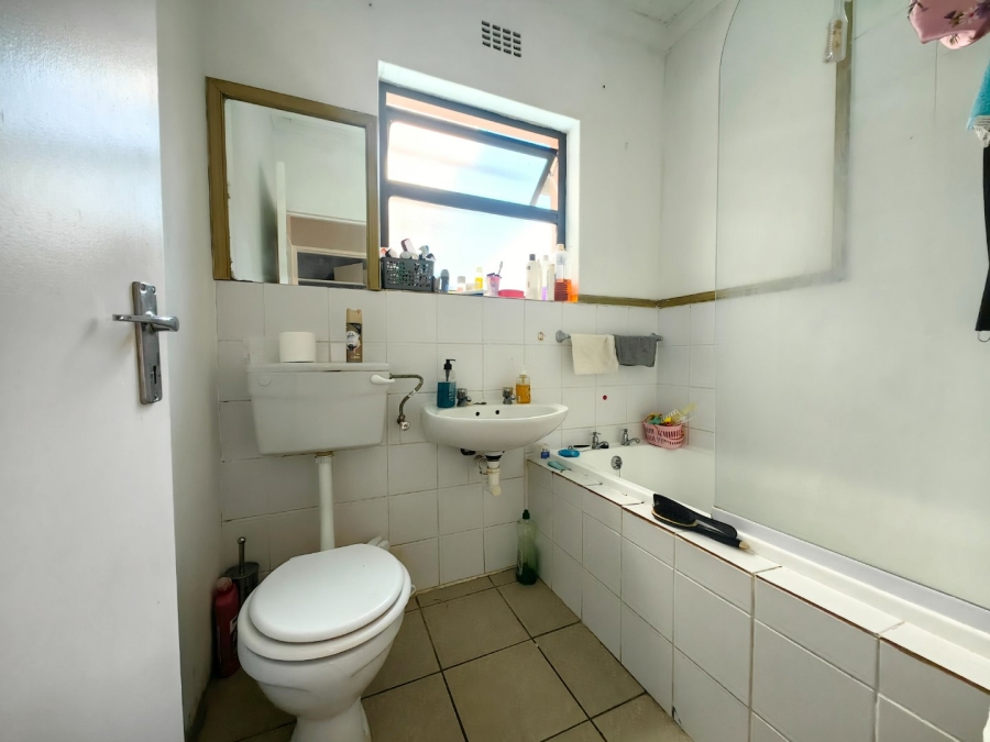 To Let 2 Bedroom Property for Rent in Bay View Western Cape